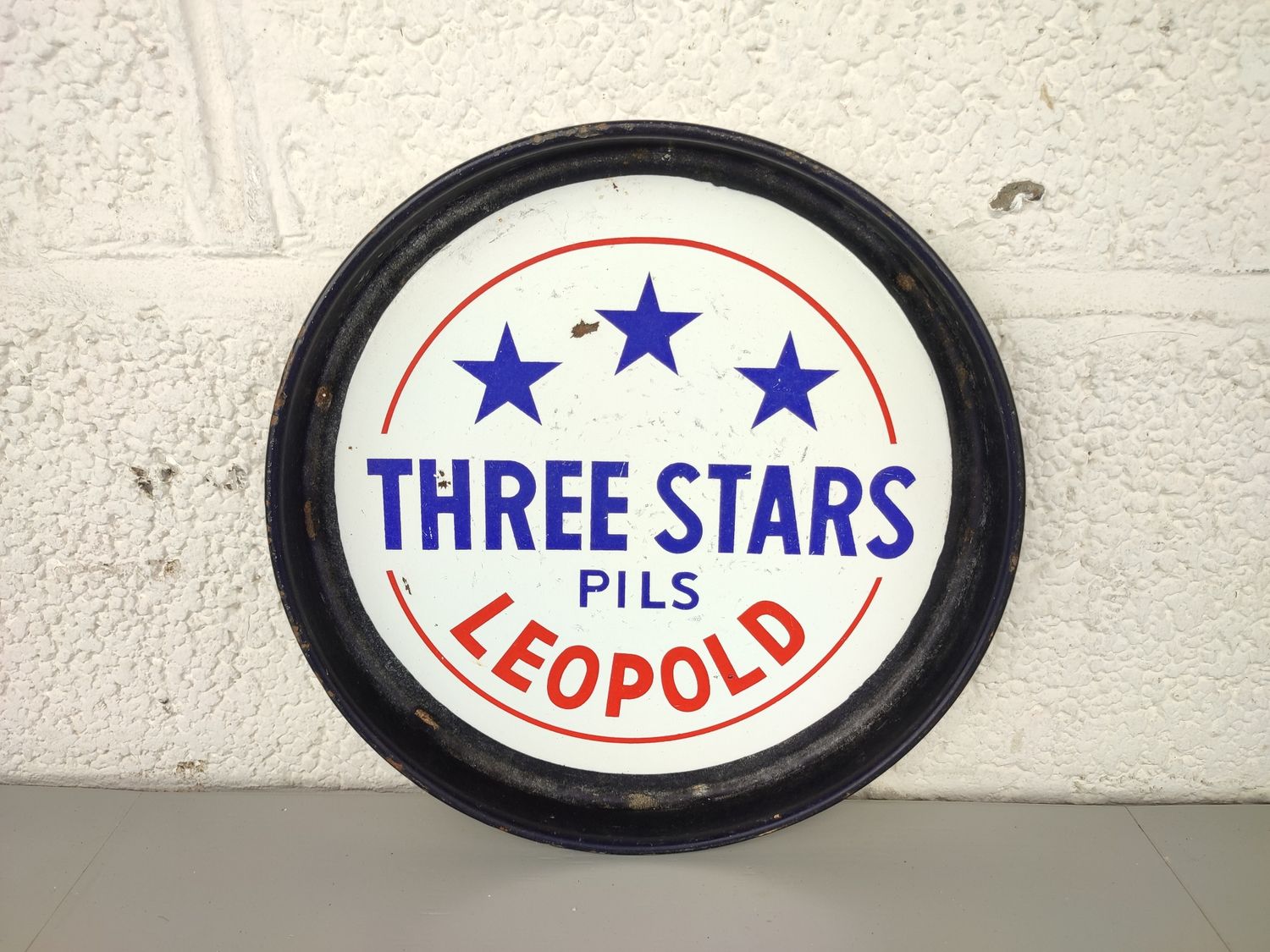 Enamel tray Leopold three stars pils