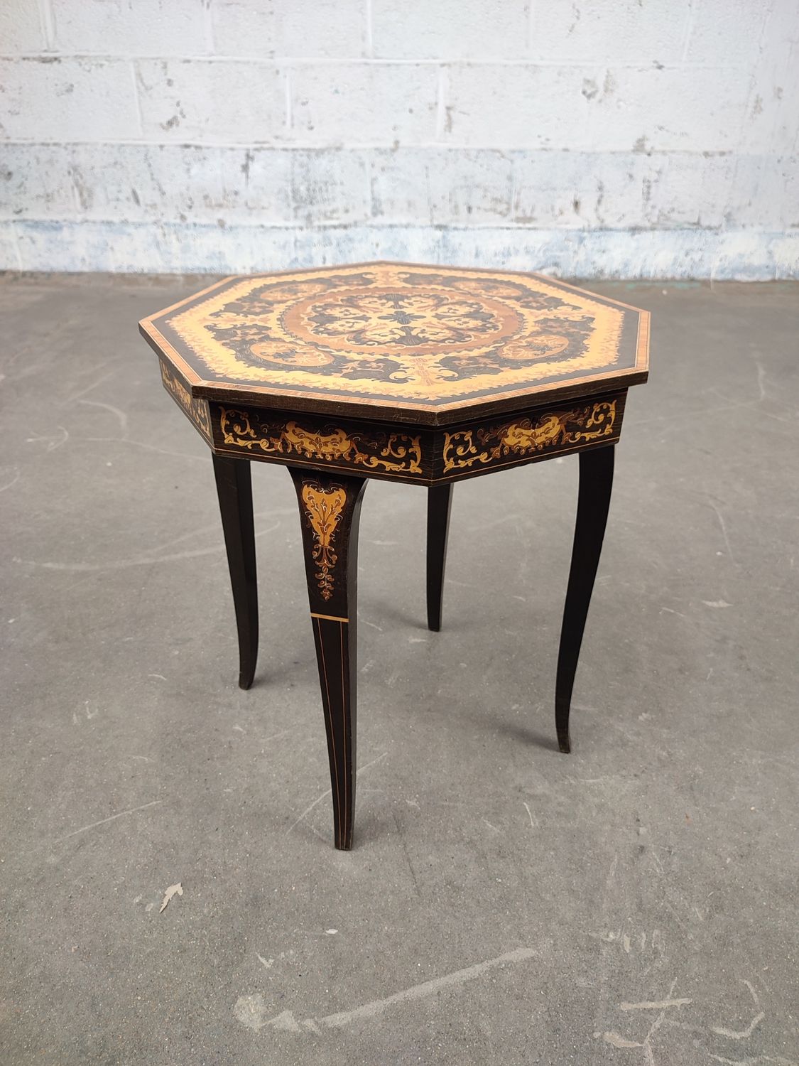 Vintage Italian music table