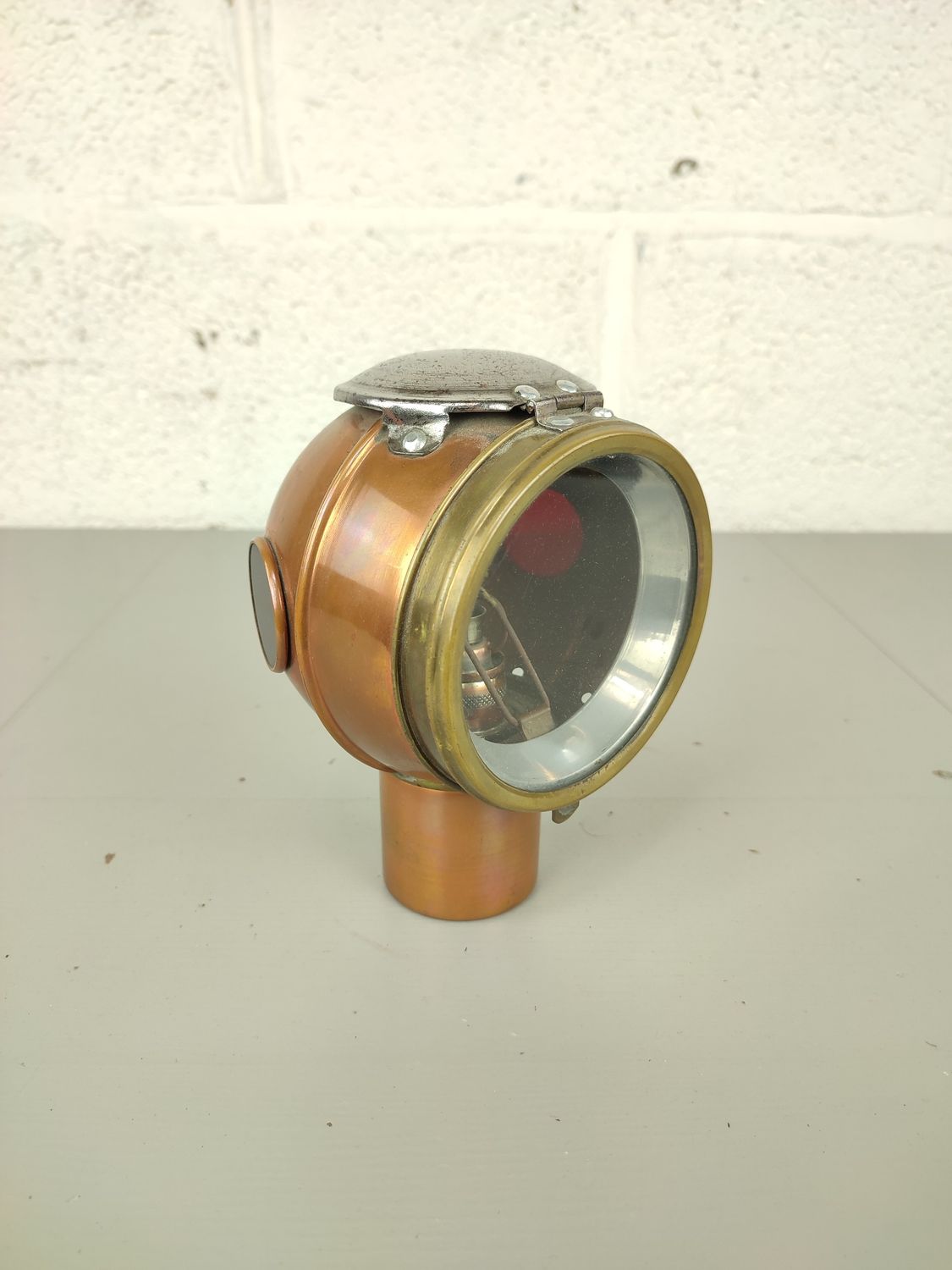 Copper vehicle oil lamp