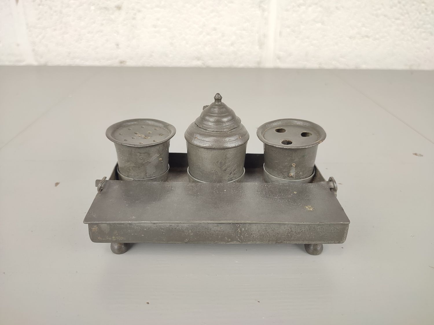Antique pewter inkstand Johannes Meeuws
