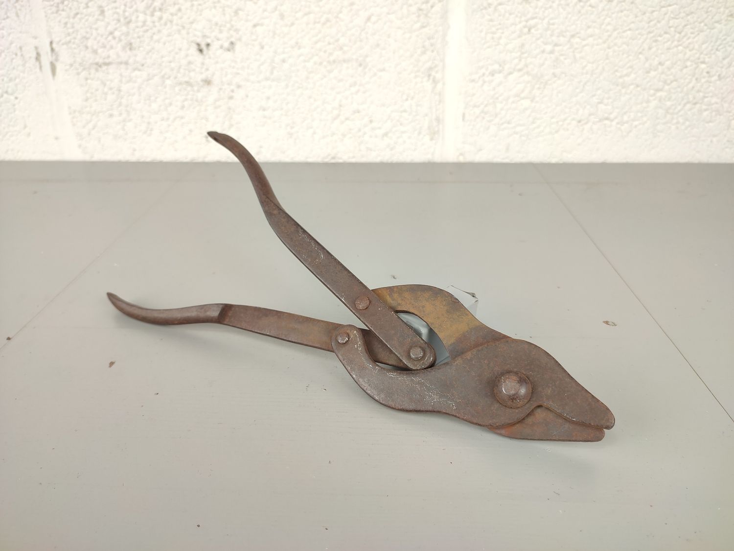 British WW2 wire cutters