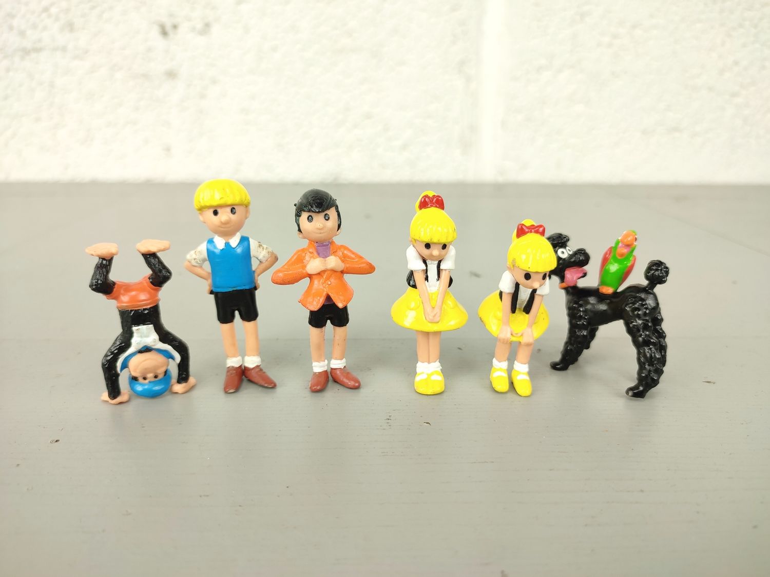 6 old Jommeke figurines