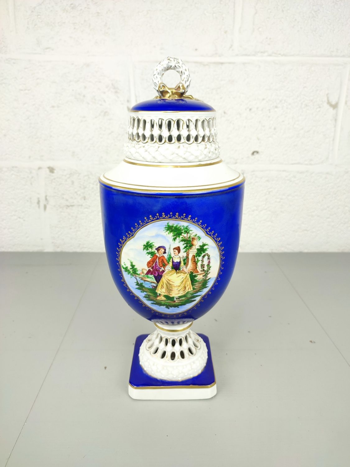 Large Van Schierholz Thüringen vase