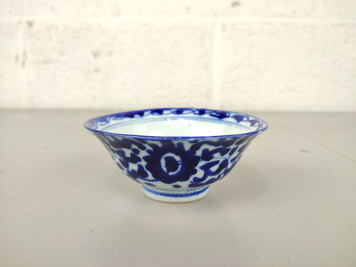 Antique Chinese Qing bowl 19th century