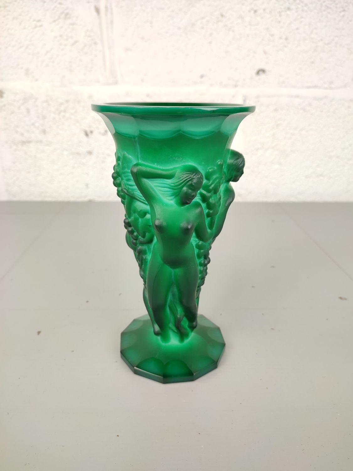 Art deco malachite glass vase