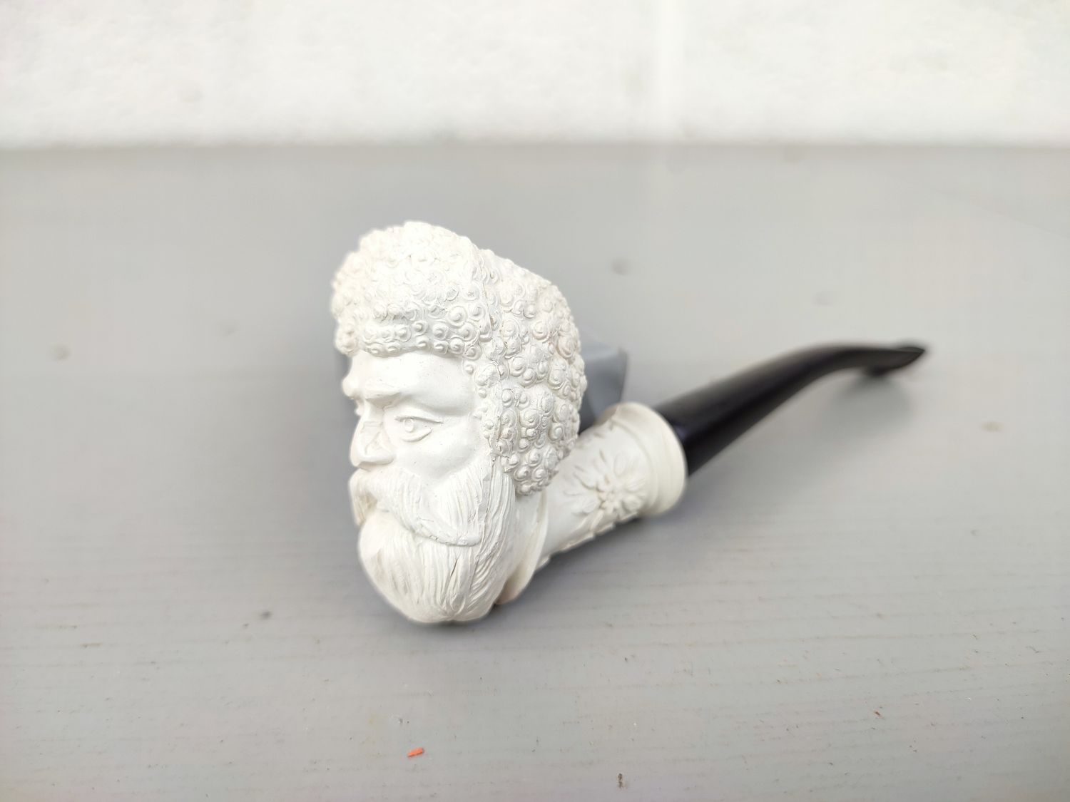 Old clay pipe P Goedewaagen