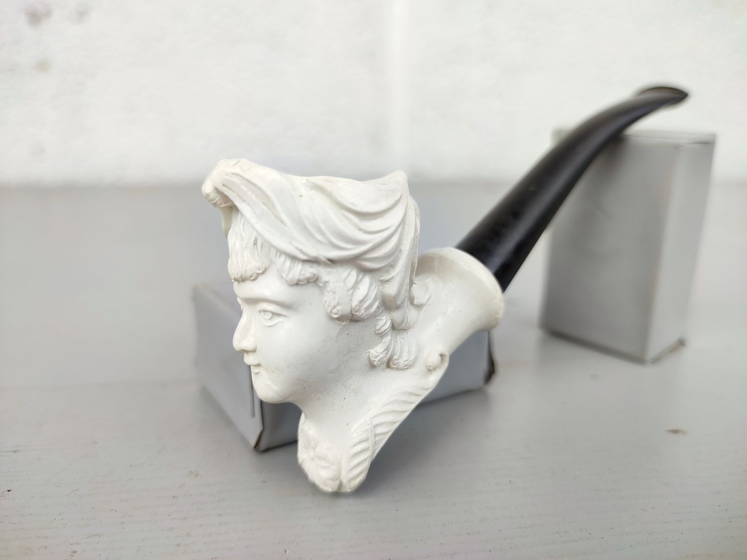Old clay pipe P Goedewaagen