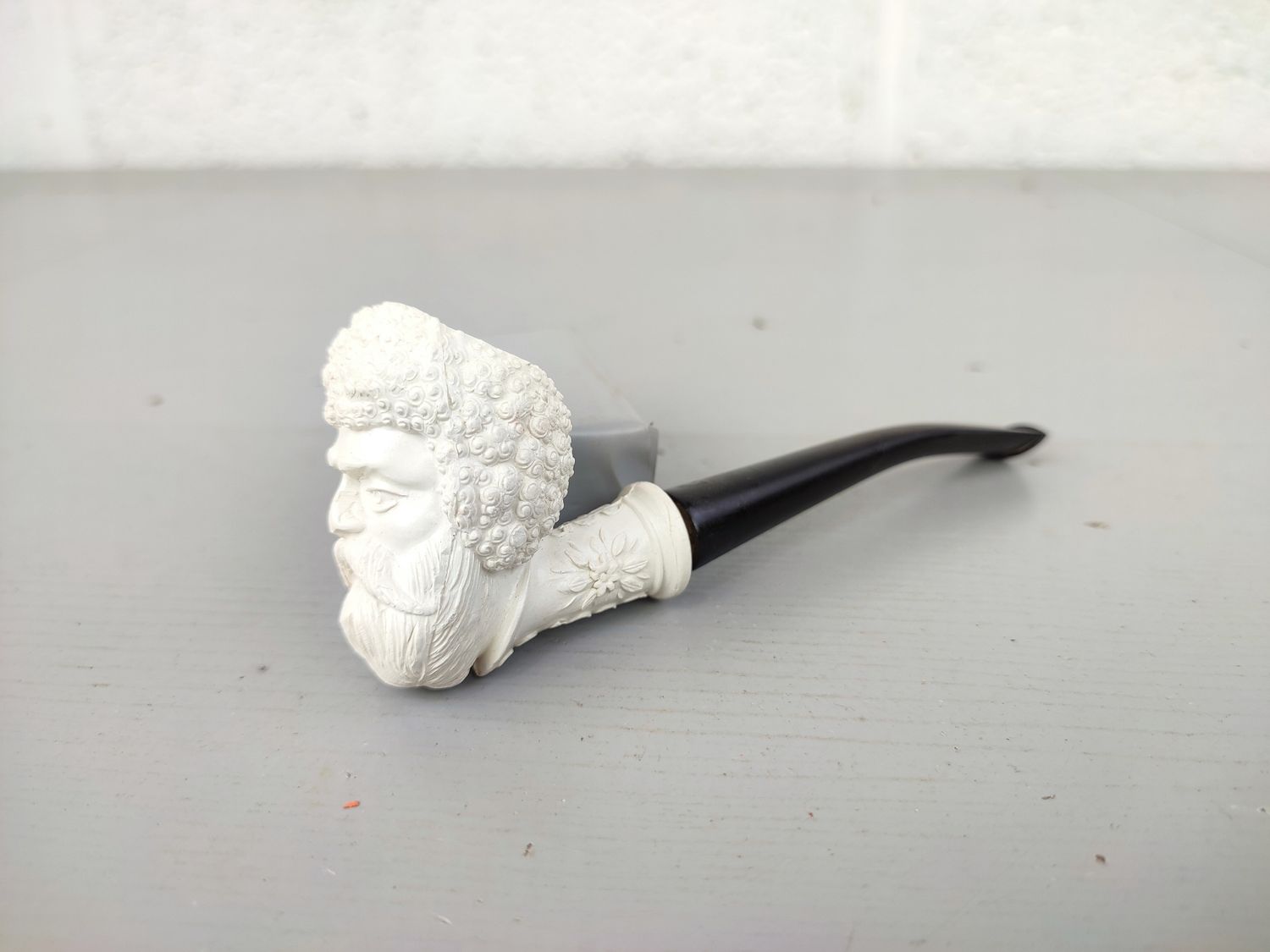 Old clay pipe P Goedewaagen