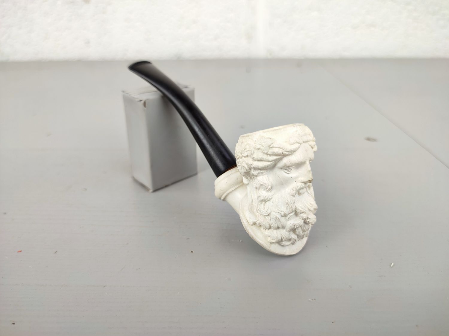 Old clay pipe P Goedewaagen