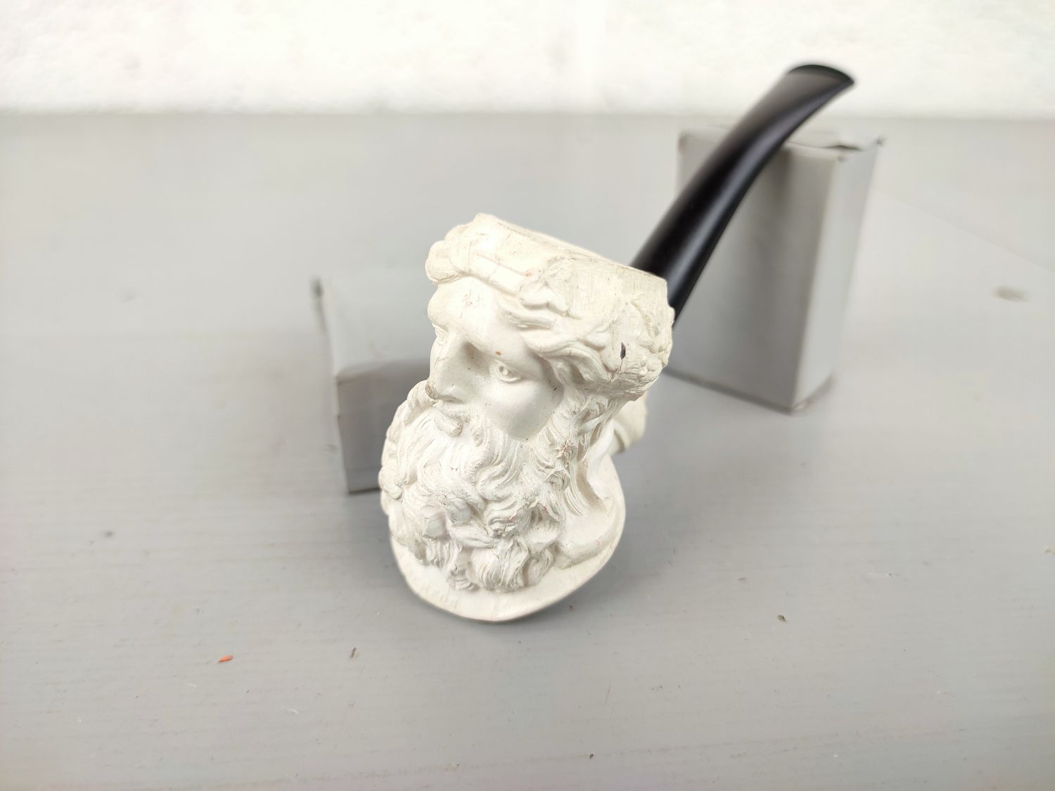 Old clay pipe P Goedewaagen