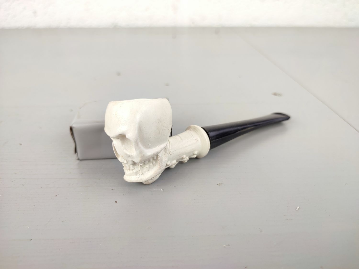 Old clay pipe P Goedewaagen