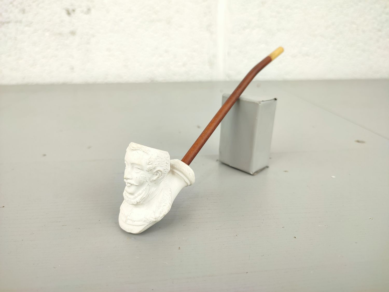 Old clay pipe Jean Knoedgen