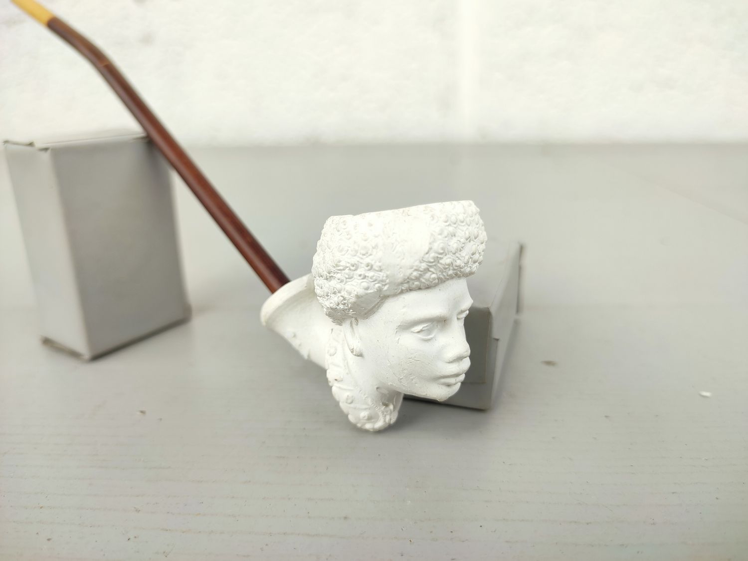 Old clay pipe Jean Knoedgen