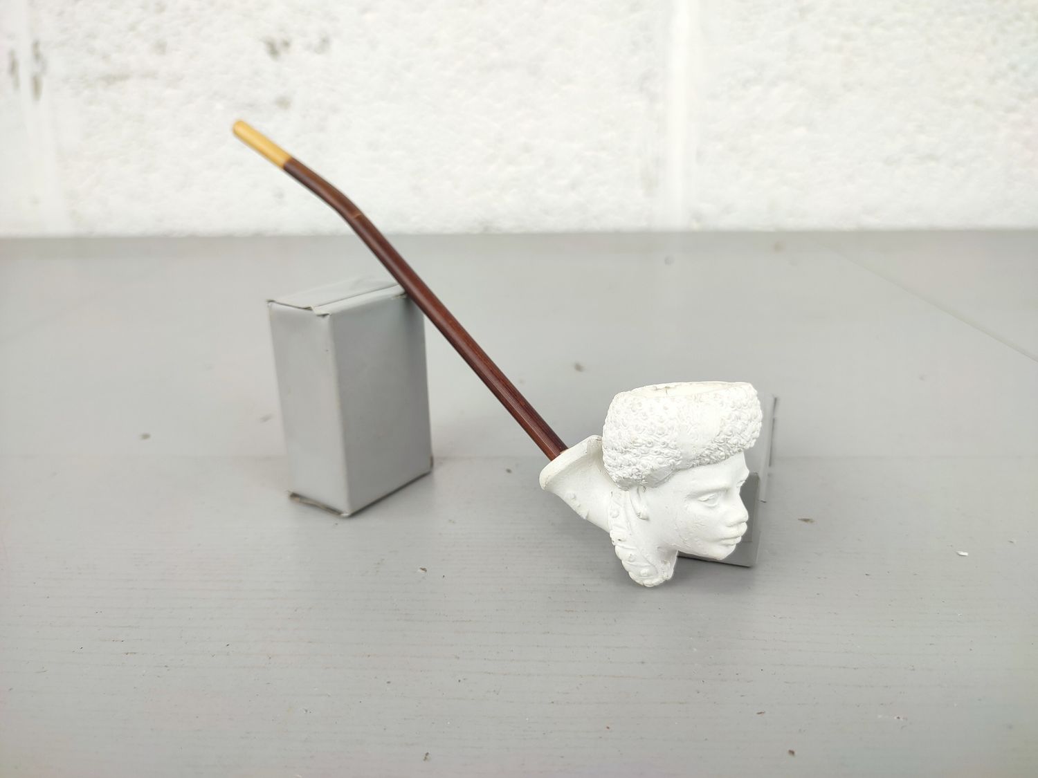 Old clay pipe Jean Knoedgen