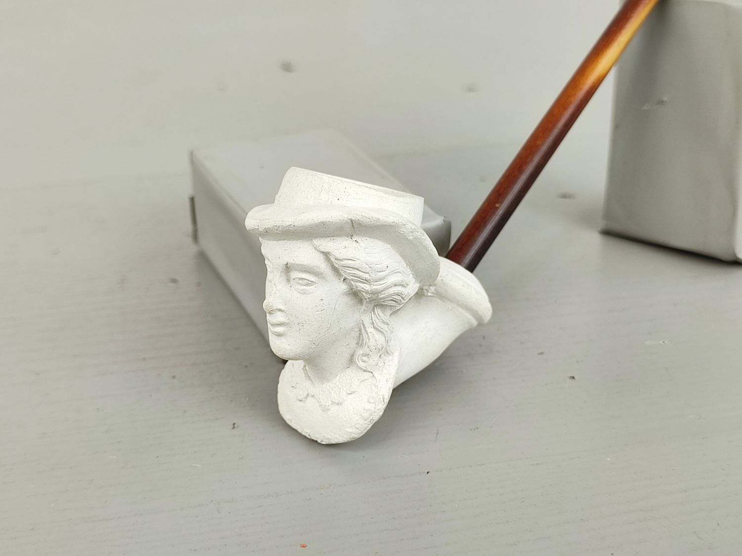Old clay pipe Jean Knoedgen