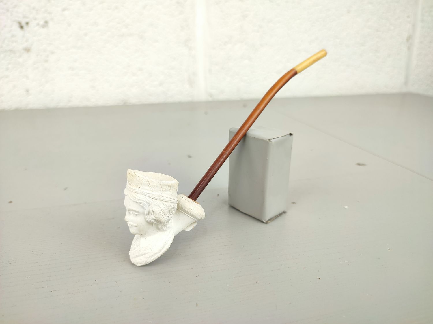 Old clay pipe Jean Knoedgen