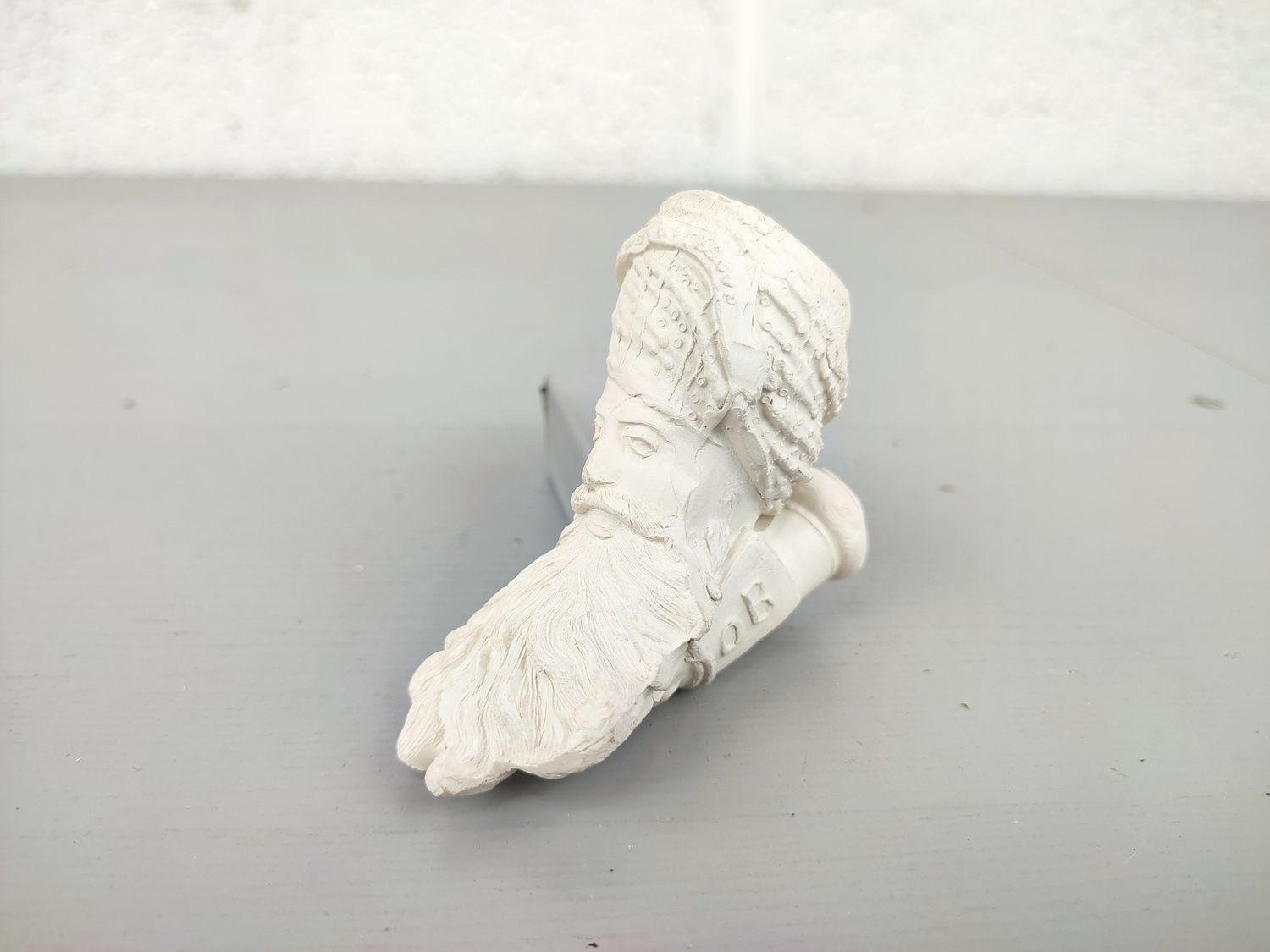 Old clay pipe large Jacob head