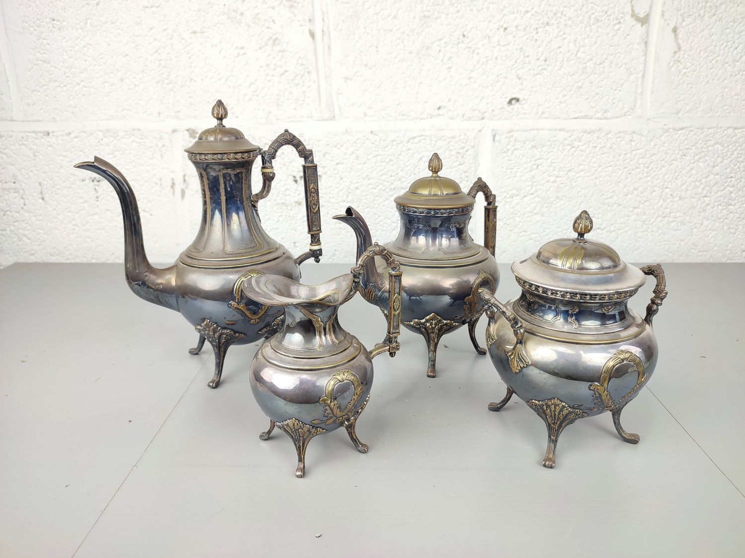 Antique silver-plated tea / coffee set