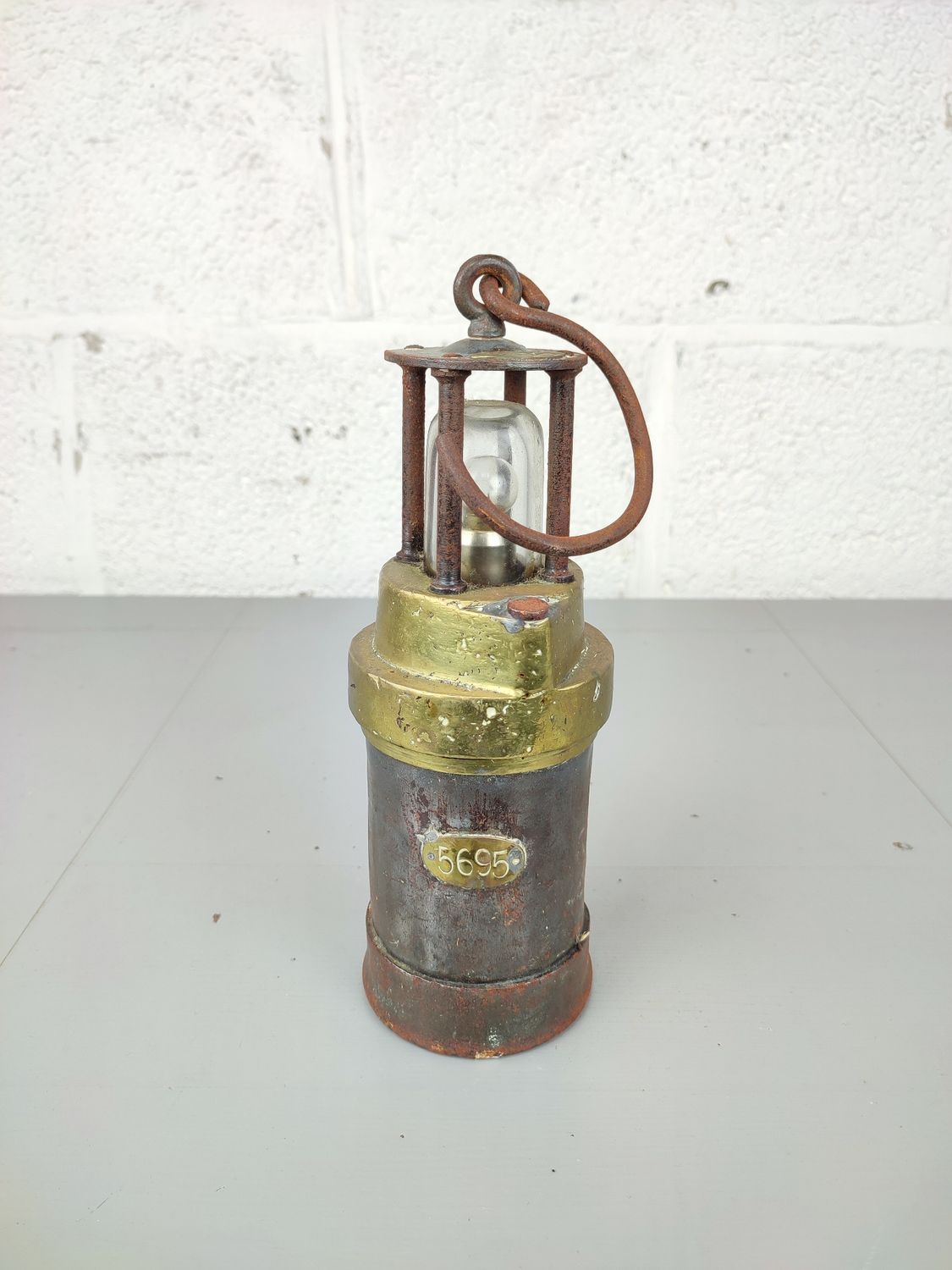 Antique miner&#39;s lamp