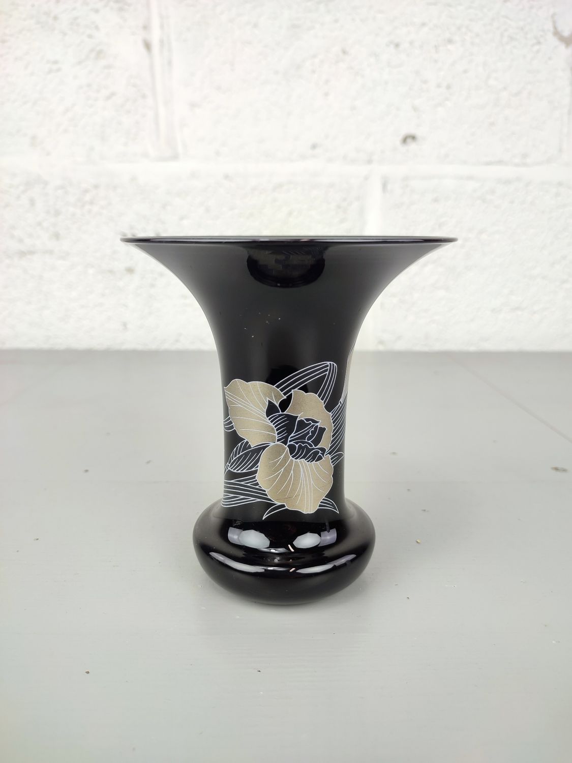 Black glass Hutschenreuther vase by Leonard
