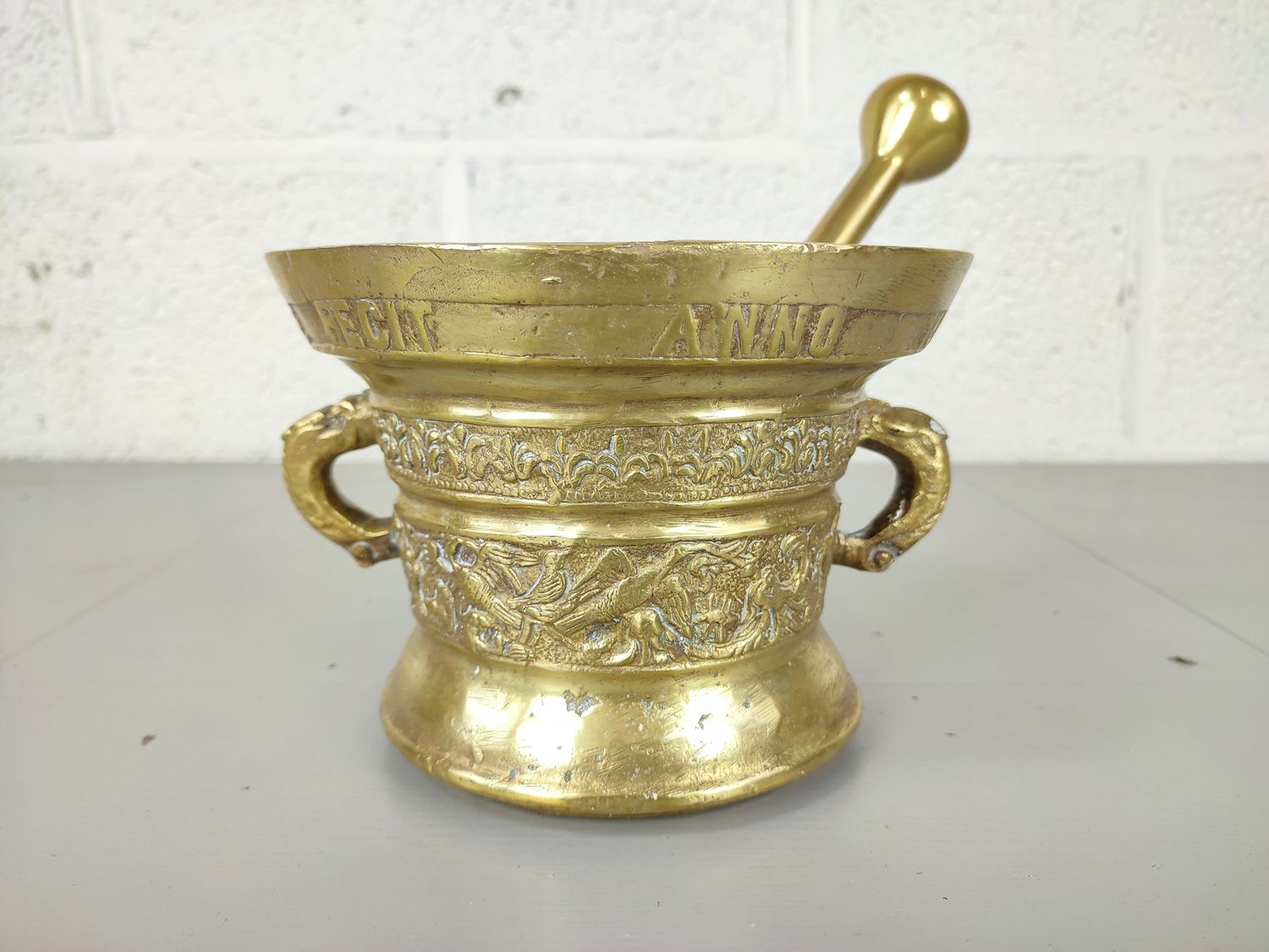 Large and heavy mortar