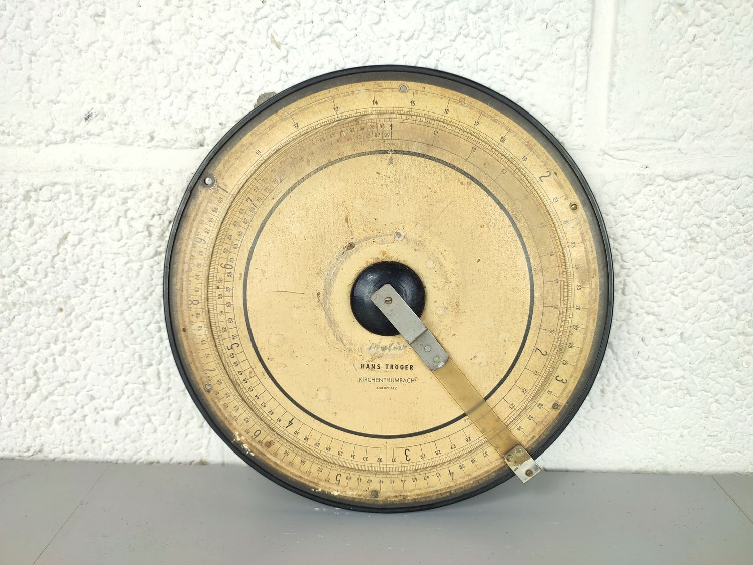 Circular slide rule