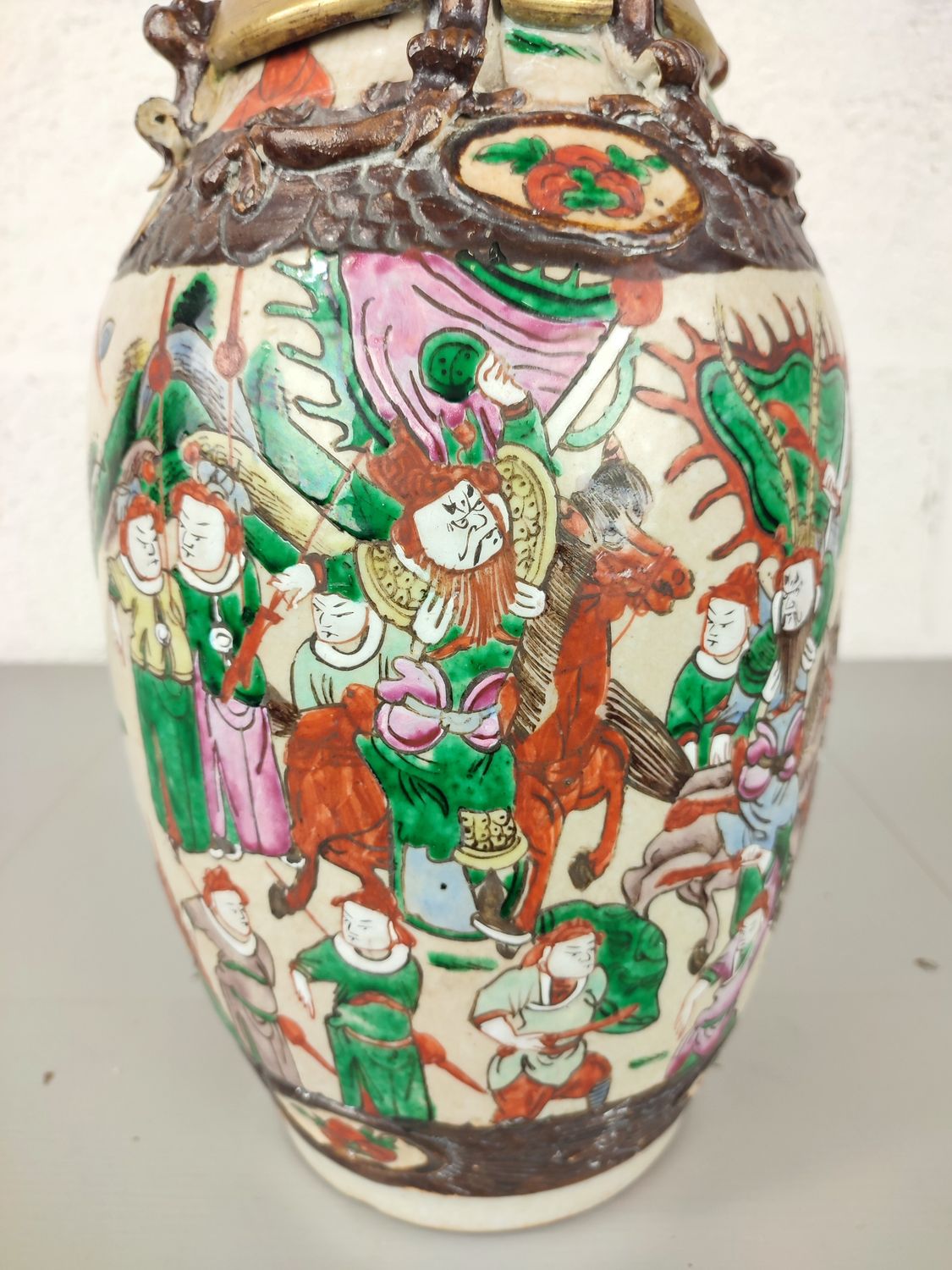 Antique chinese Nanking vase