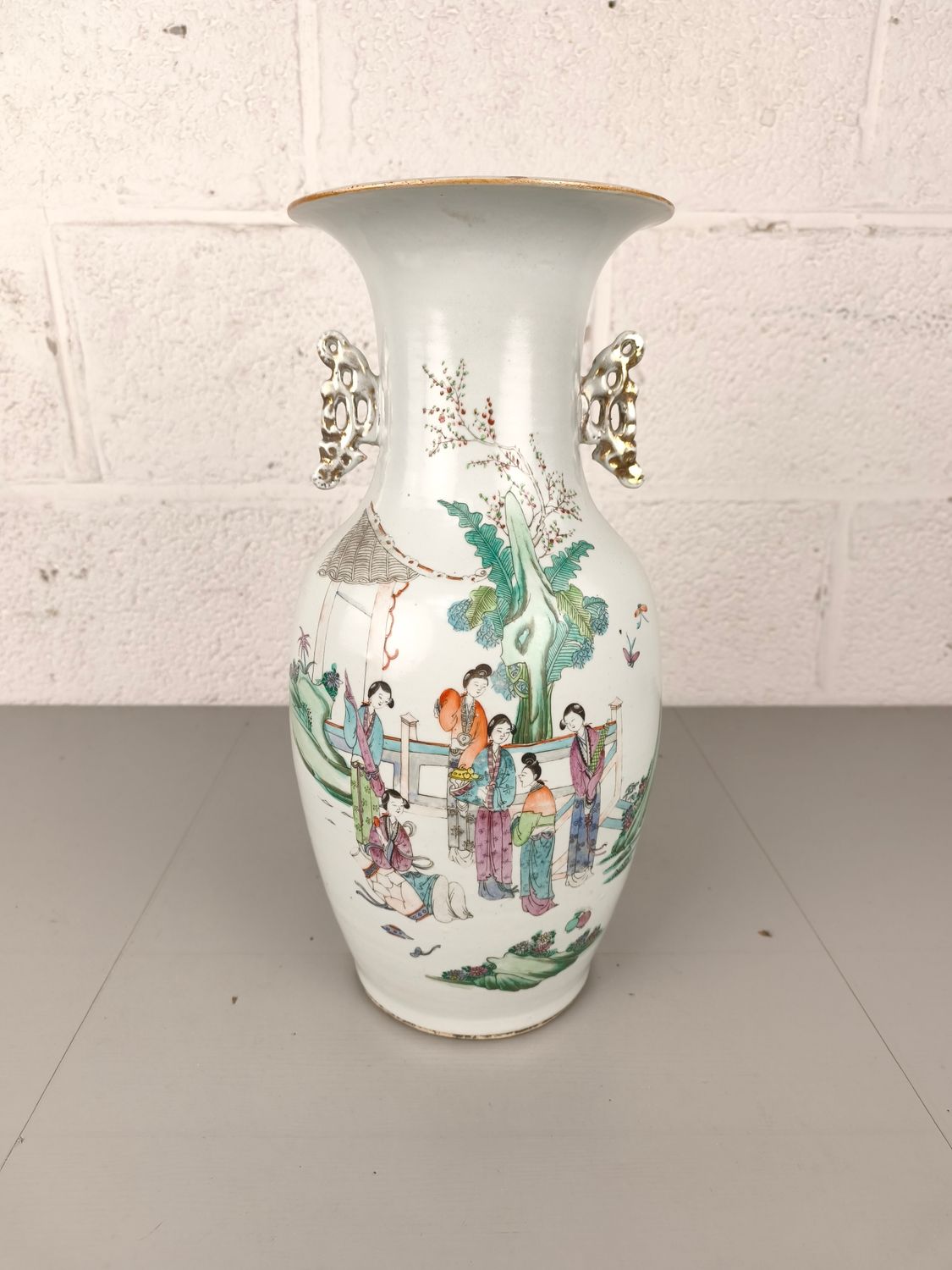 Antique Chinese vase