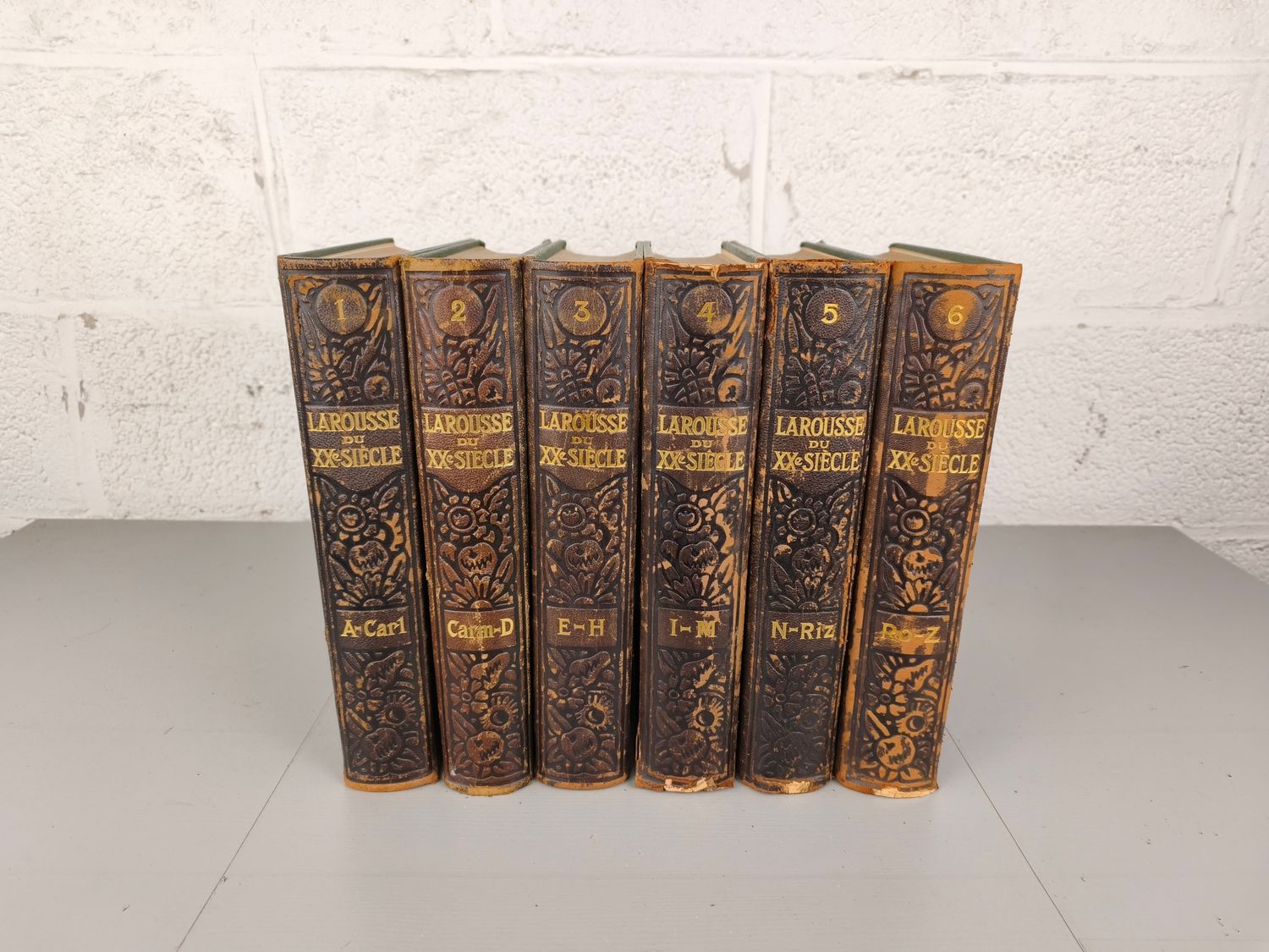 6 books Larousse 1928
