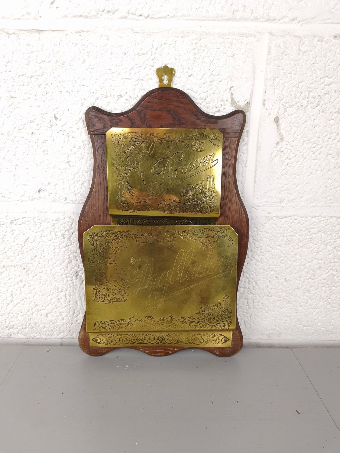 Art nouveau newspaper holder