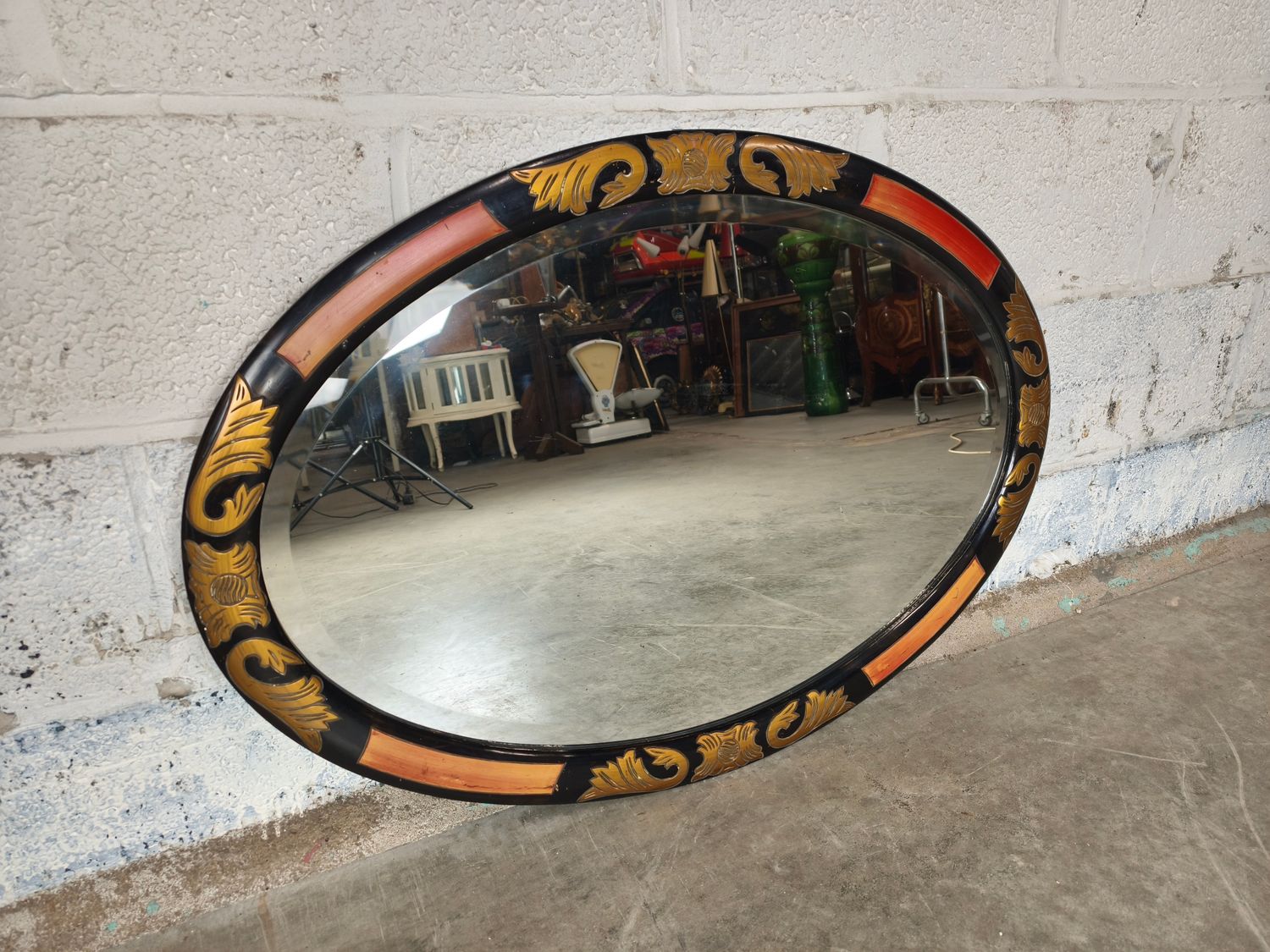 Large oval mirror in Chinoiserie