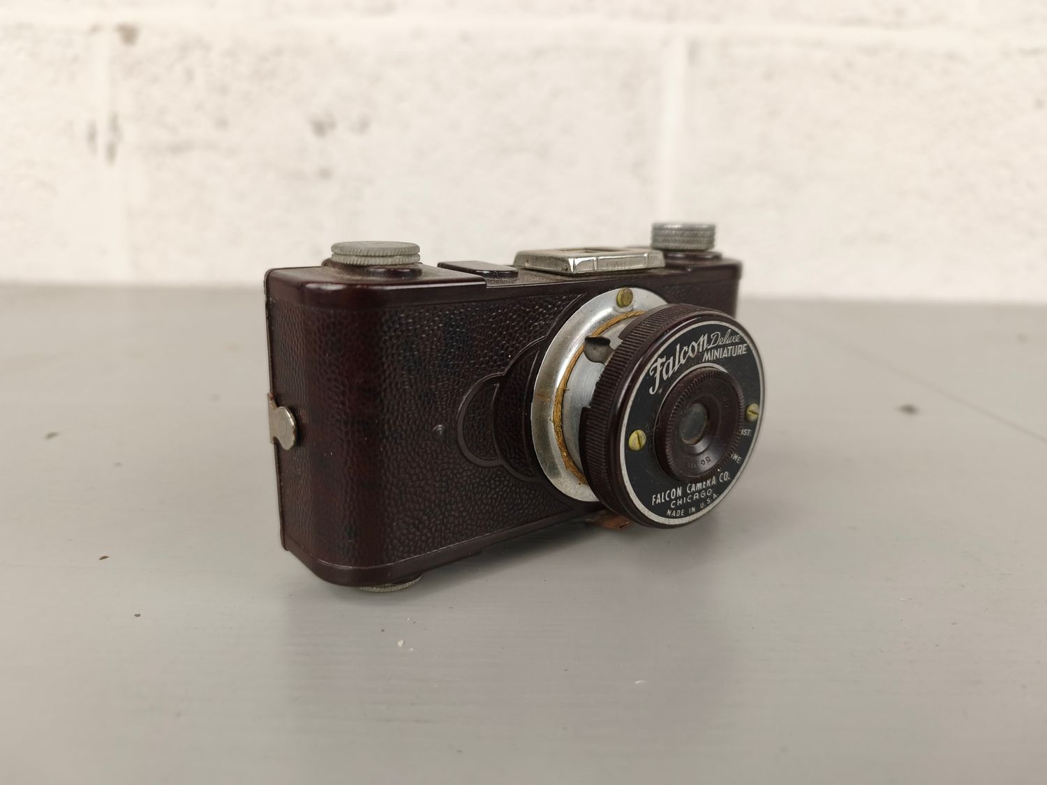 Falcon Deluxe miniature camera