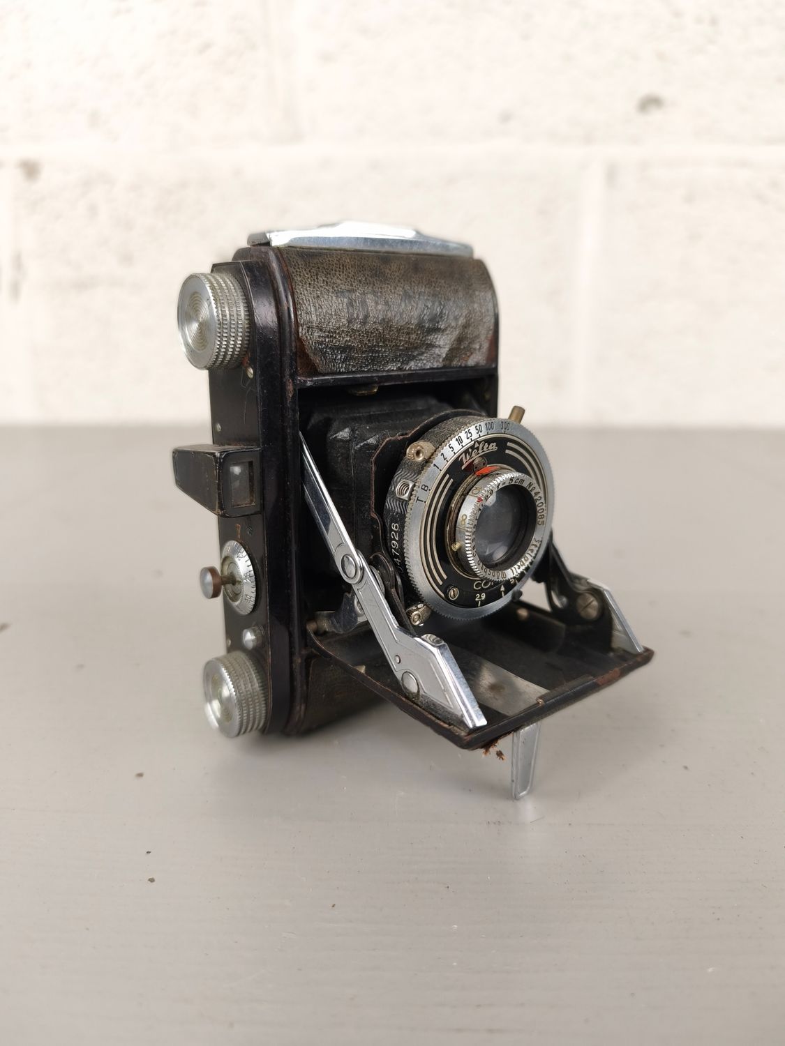 Welta Weltix folding camera