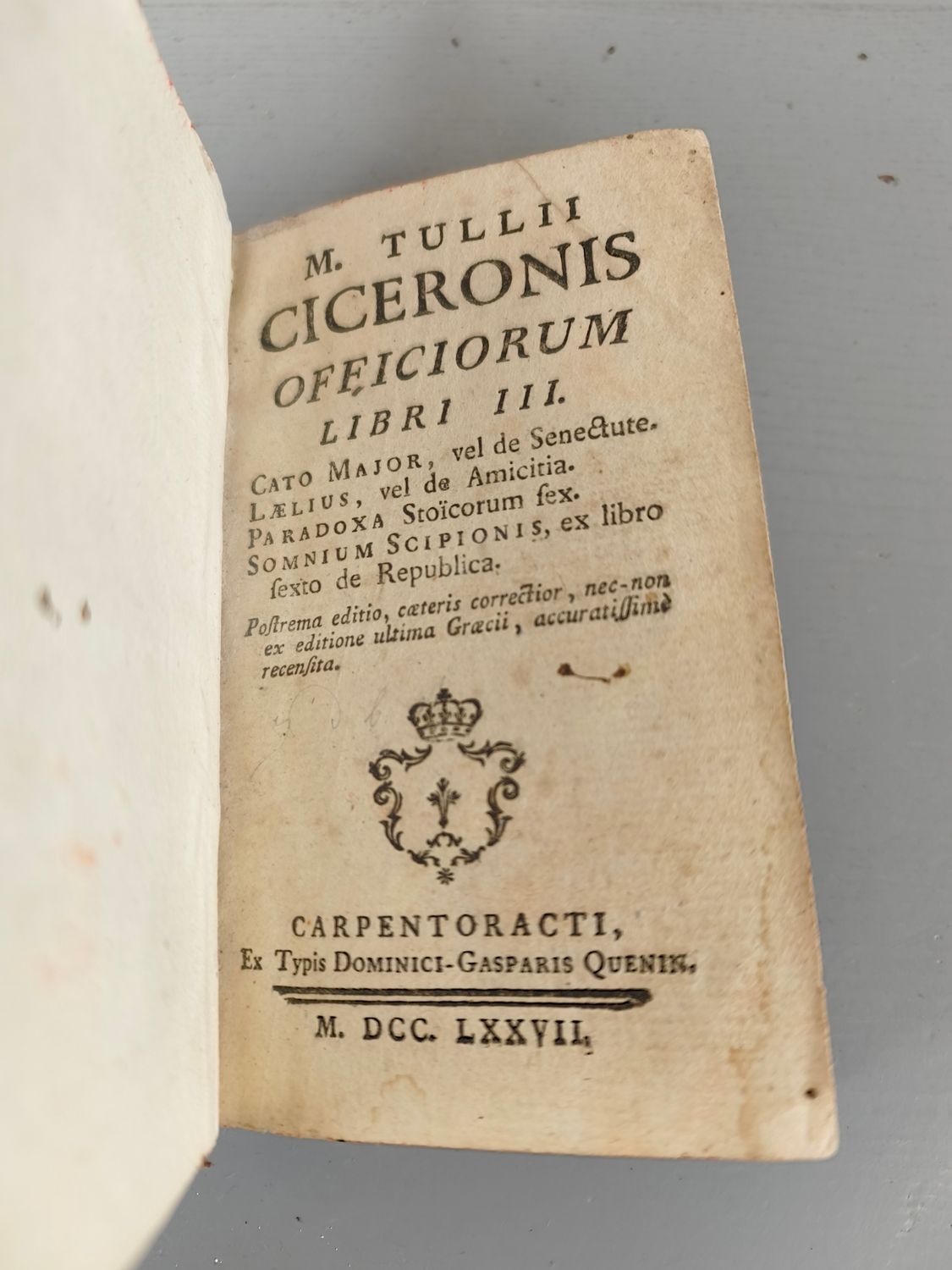 Boek - Offficiorum libri III - M. Tullii Ciceronis - 1777