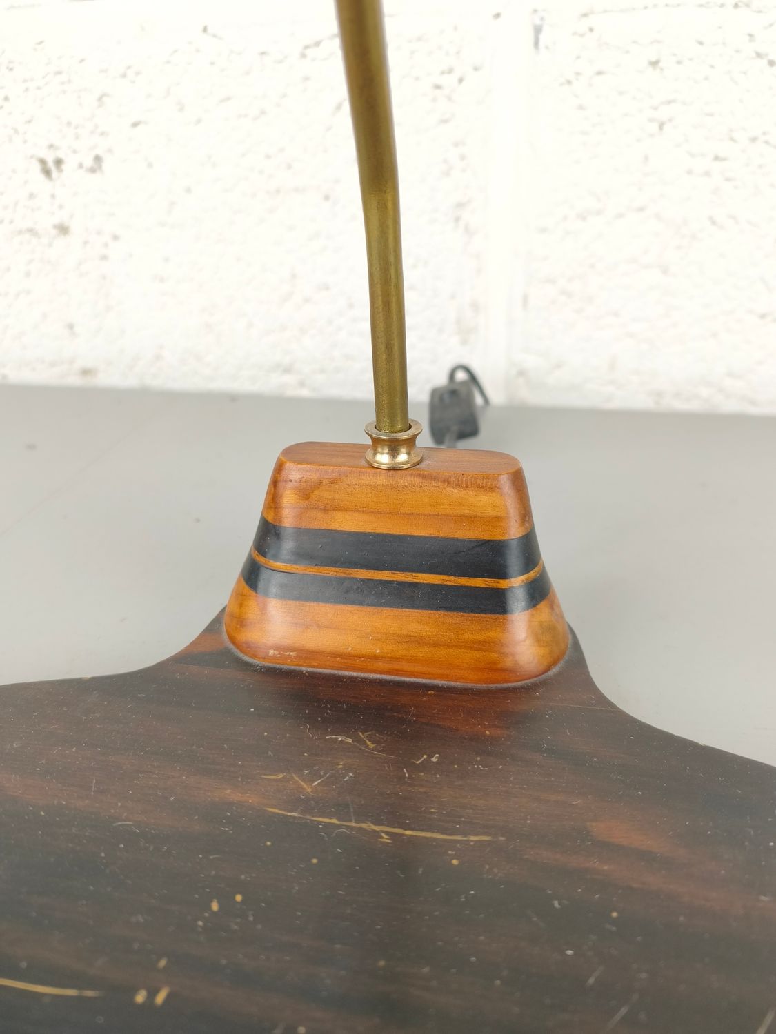 Wooden lamp base
