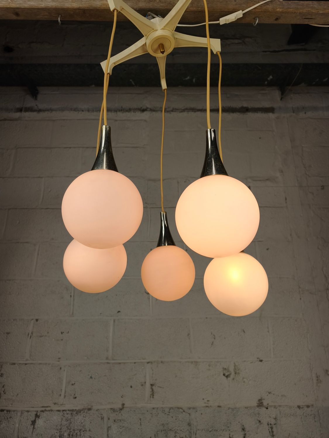 Vintage cascade lamp