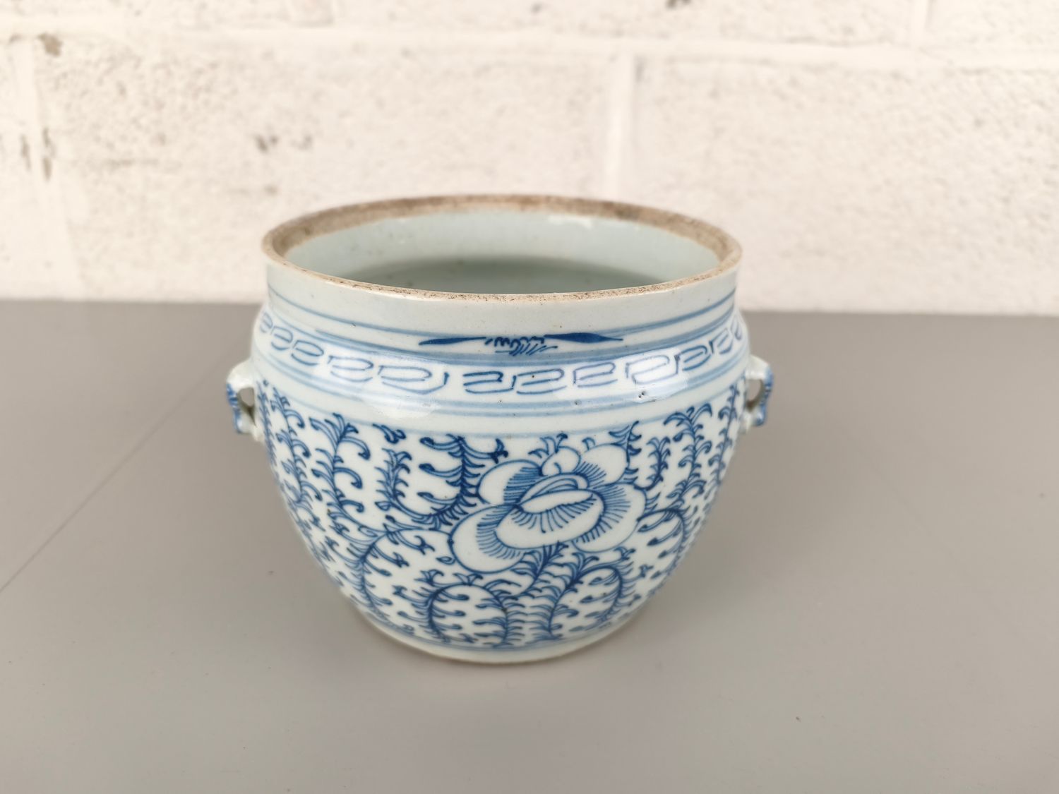 19th century Chinese bowl / jar