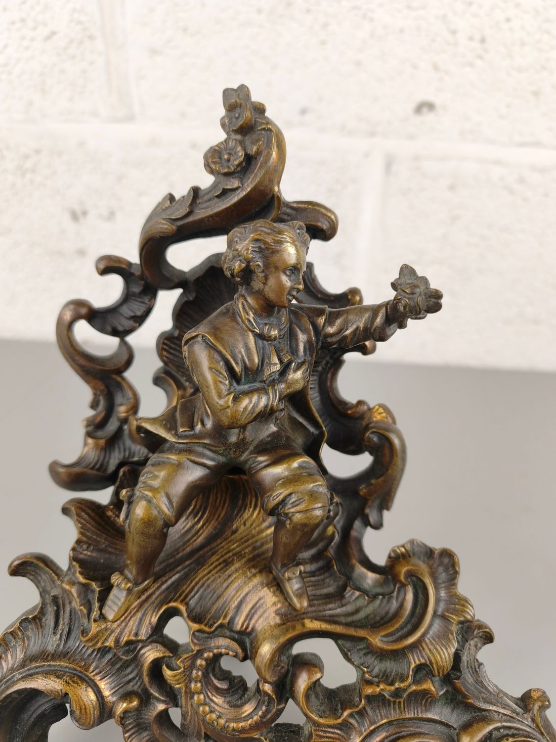 Decorative bronze sculpture / ornament