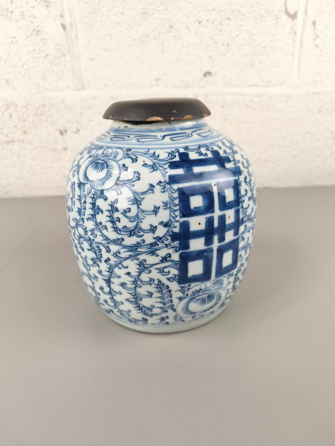 Antique Chinese ginger jar