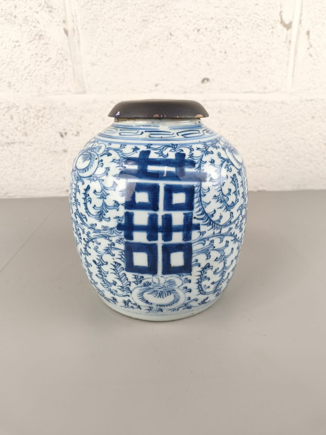 Antique Chinese ginger jar