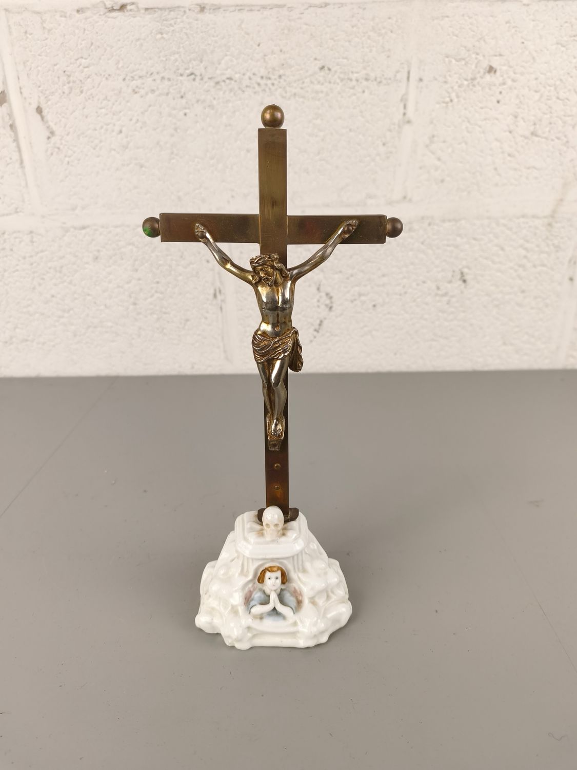 Antique crucifix in brass &amp; porcelain