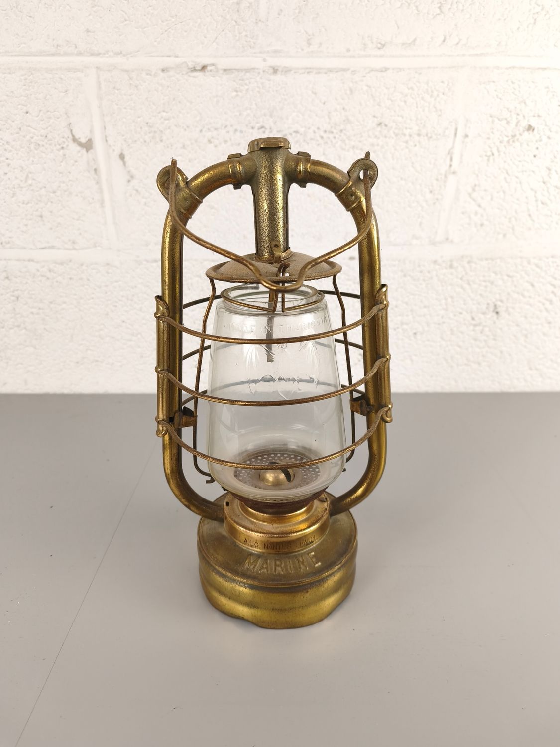 Storm lamp from the French marine