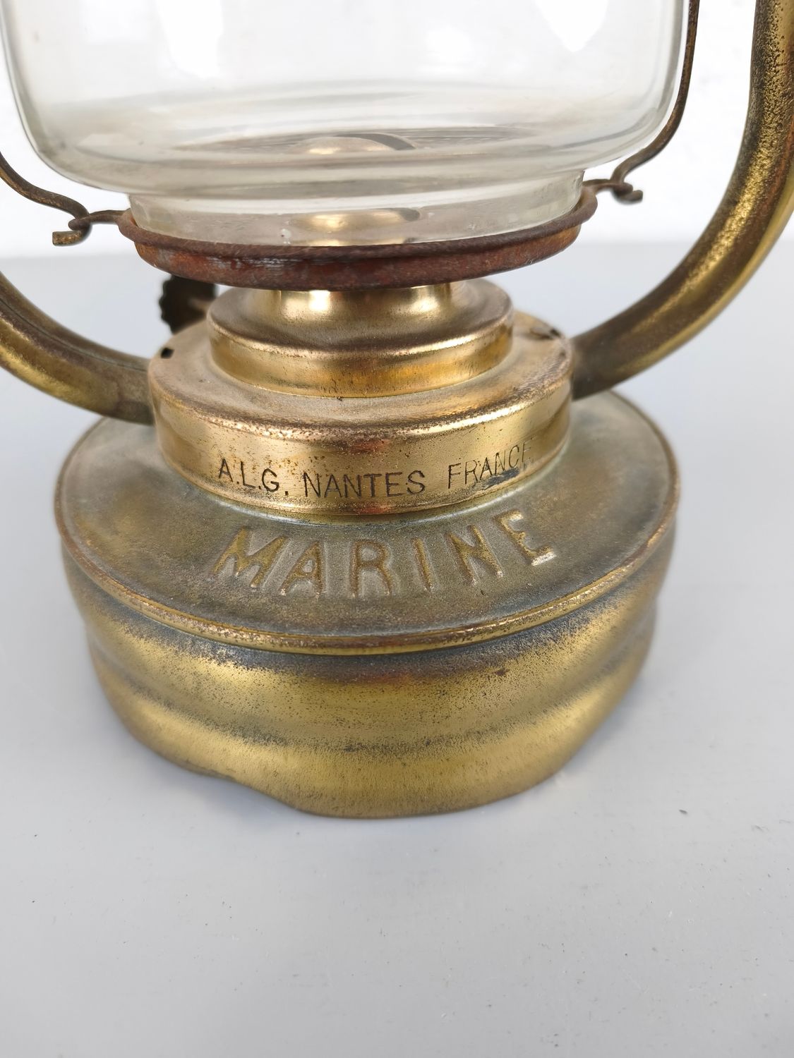 Storm lamp from the French marine