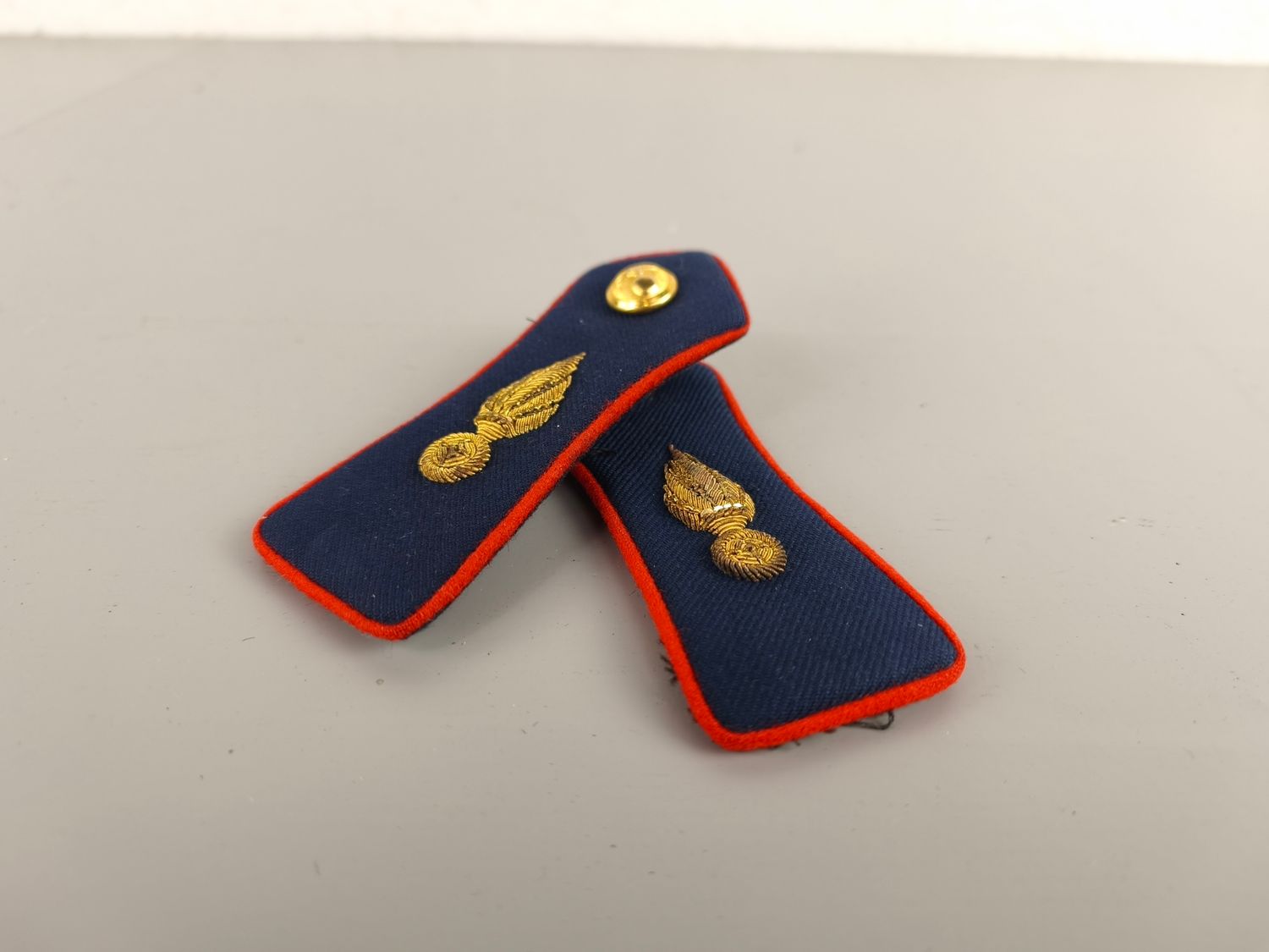 Epaulettes of the Belgian gendarmerie.