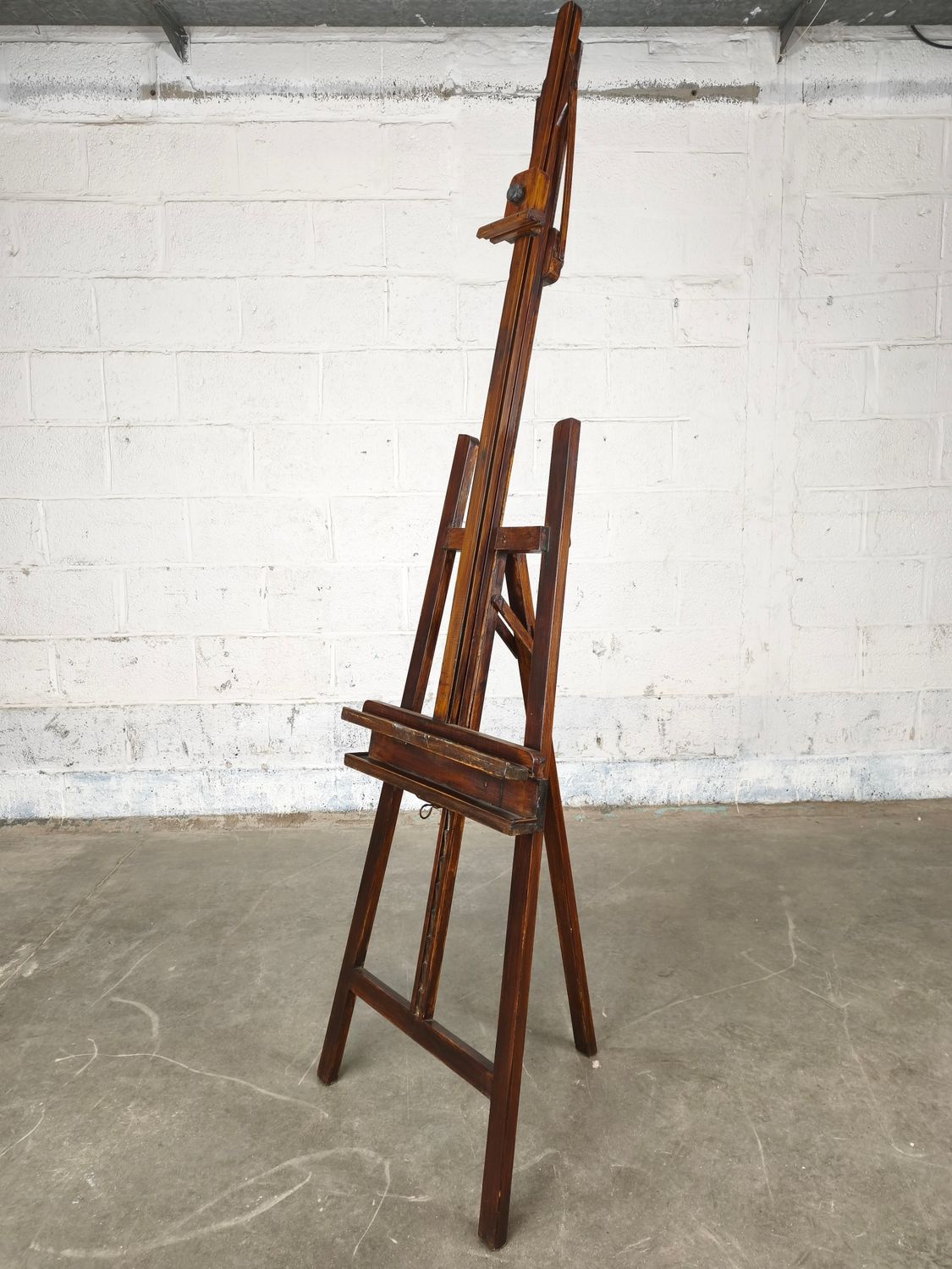 Wooden easel