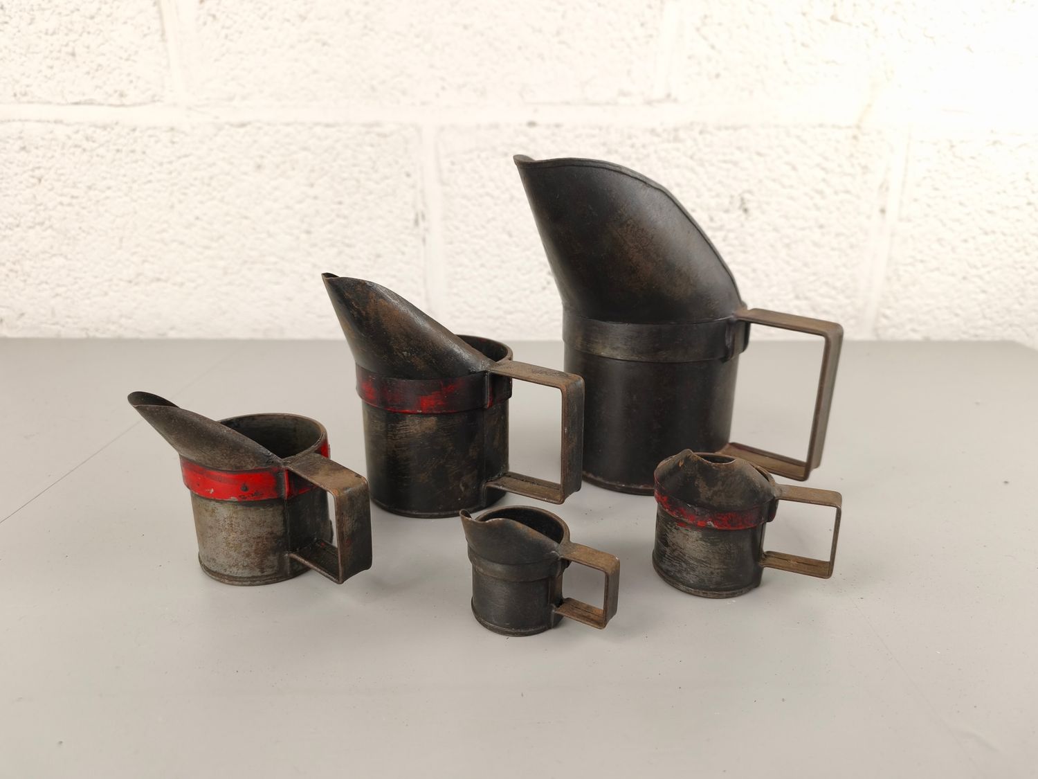 Set of measuring cups