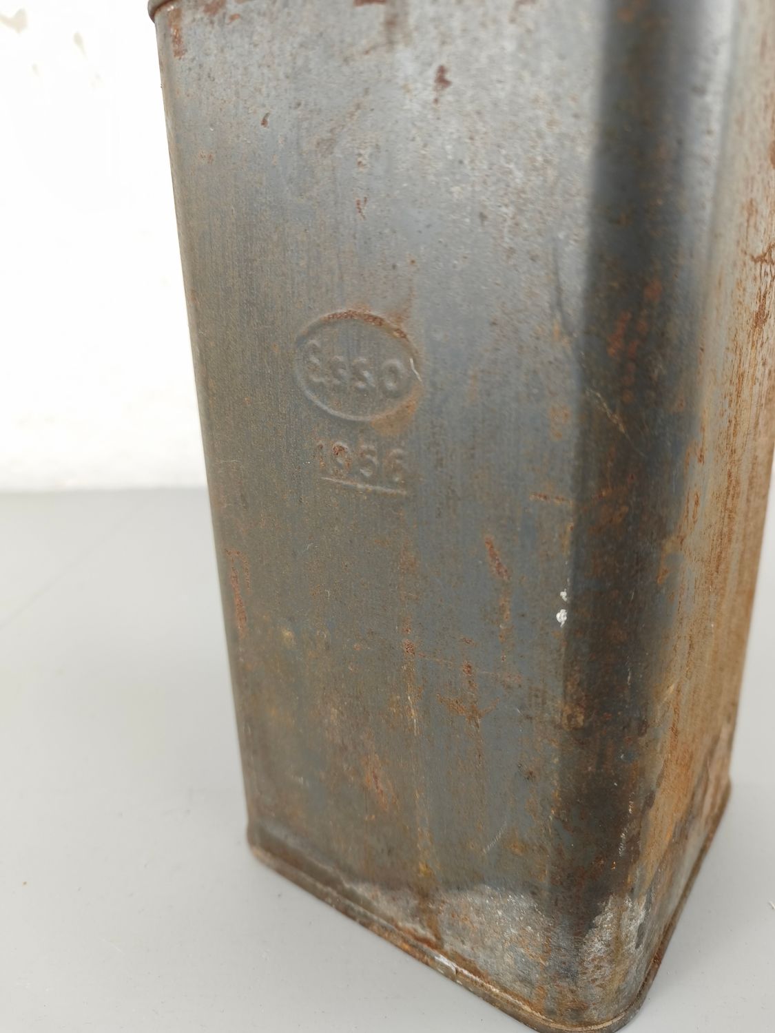Old ESSO kerosine tin