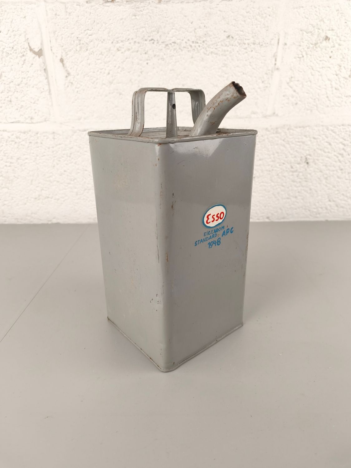 Old ESSO kerosine tin