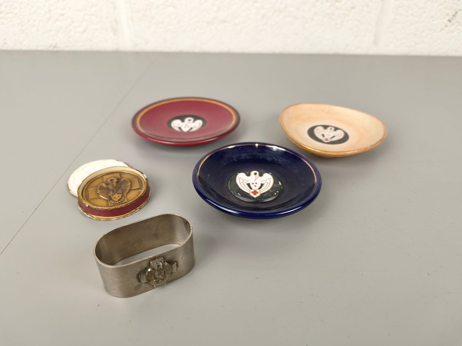 3 dishes / ashtrays from the Belgian Red Cross