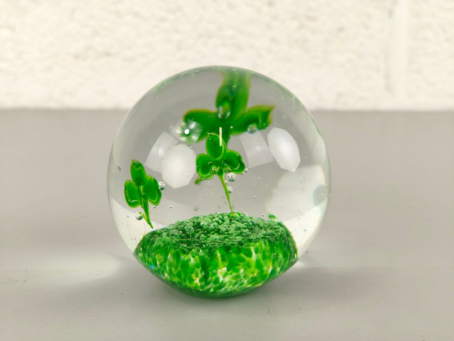 Glass paperweight